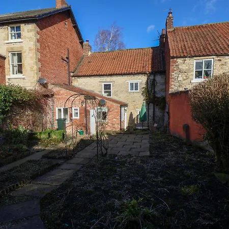 Sixpence Pickering