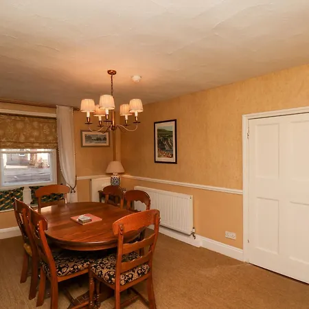 בית נופש Sixpence *